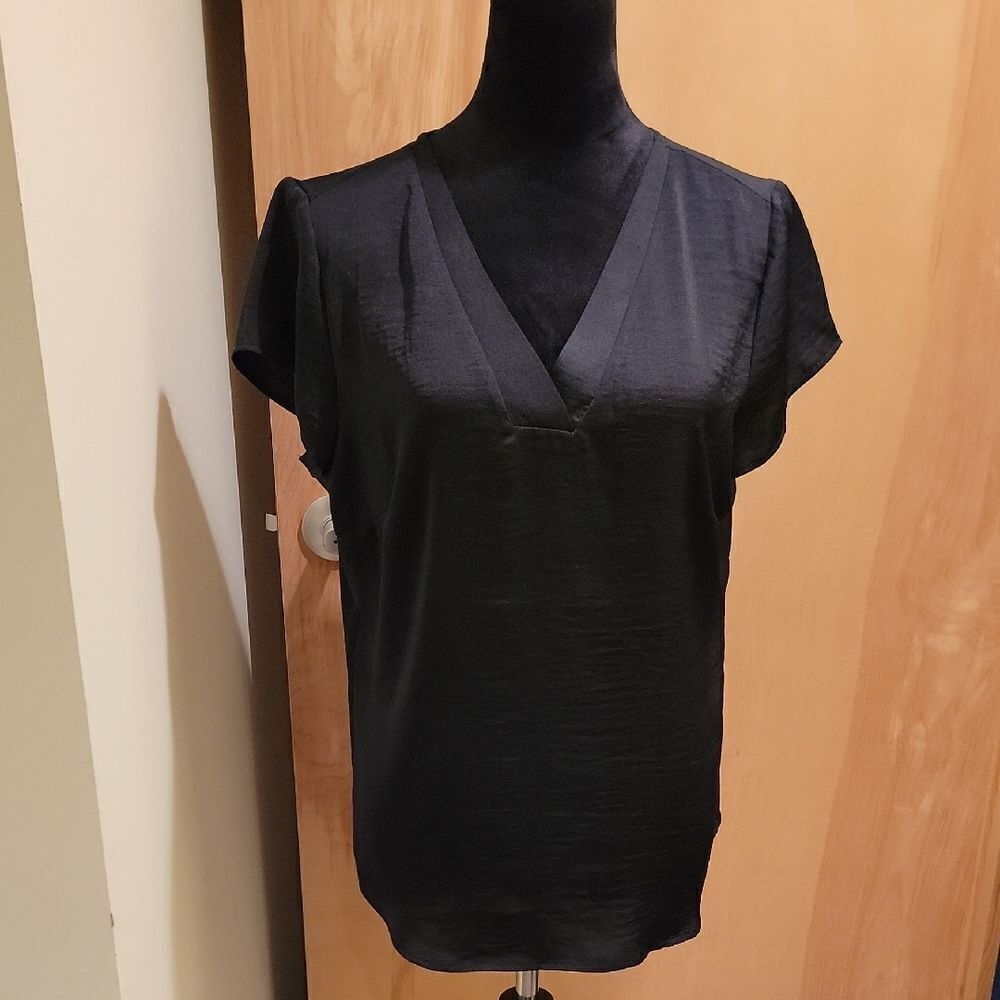 Chico's Black Silky Feel Cap Sleeve T Shirt Sz Small